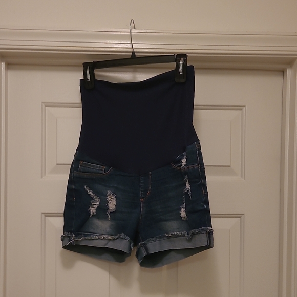 Stylish High Waist Denim Women's Maternity Shorts. Preowned great condition. - Picture 1 of 7